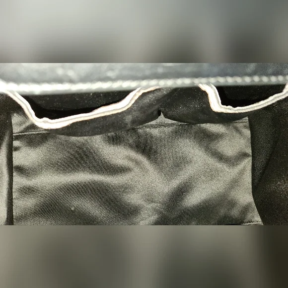 Henri bendel monogram embossed black leather top handle satchel bag - Picture 9 of 11